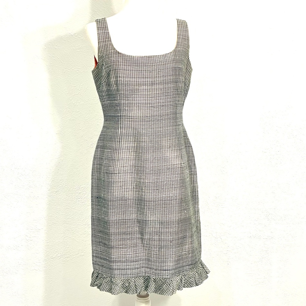 Kay Unger Raw Silk Sleeveless Dress. Fit and Flare Ruffle, Fully Lined, Size 10
